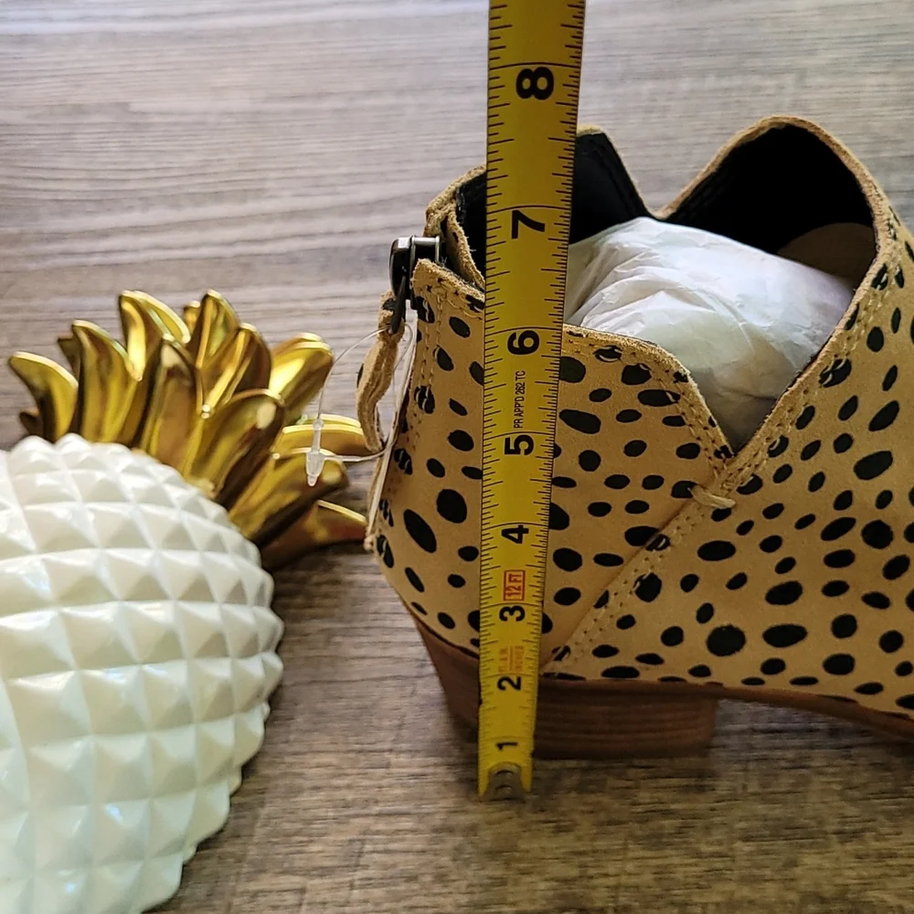 NWT! Dolce Vita Animal Print Leopard Ankle Booties - Picture 13 of 15